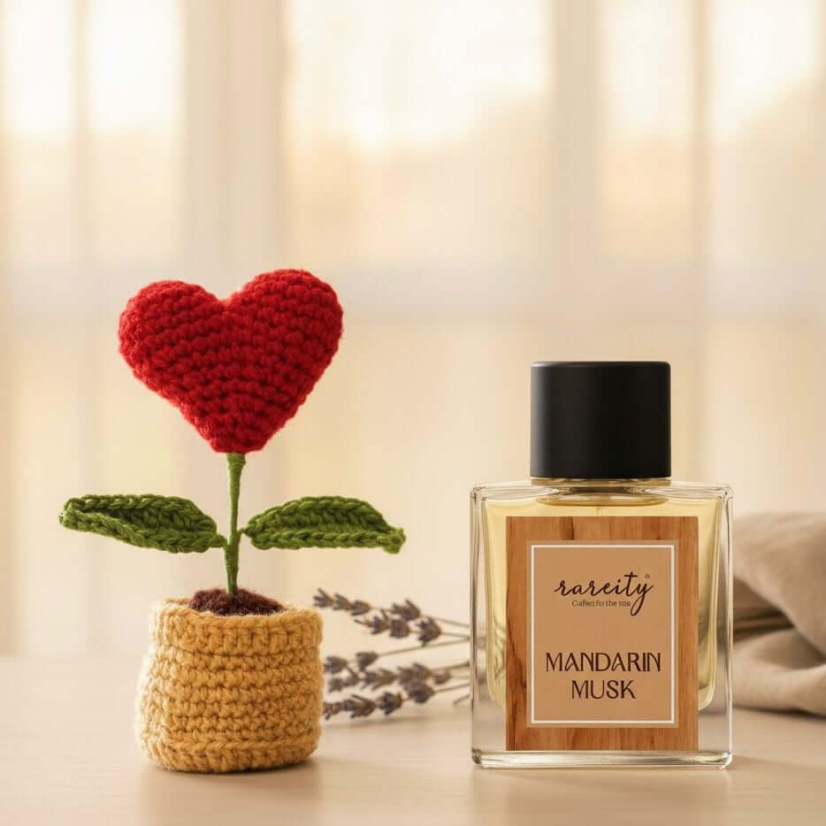Handcrafted Heart, Enchanting Mandarin Musk Aroma.