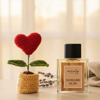 Handcrafted Heart, Enchanting Mandarin Musk Aroma.